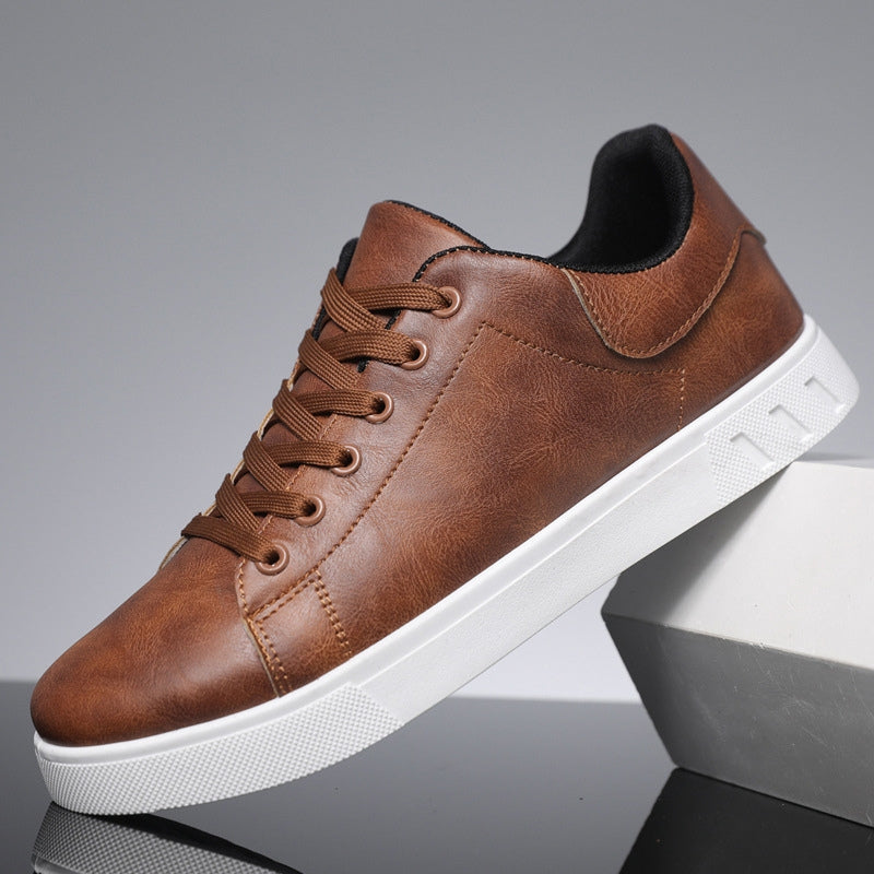 Timeless low leather shoes